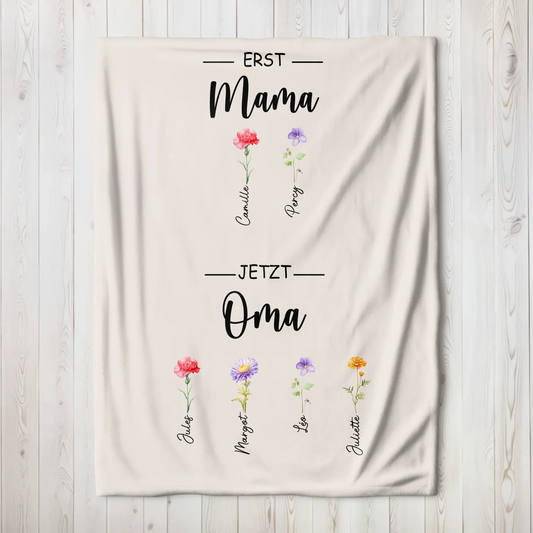 Fifaytech™ Personalized blanket "First Mom, now Grandma"
