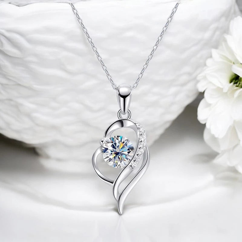 Fifaytech™ Eternal Heart Moissanite Pendant Necklace