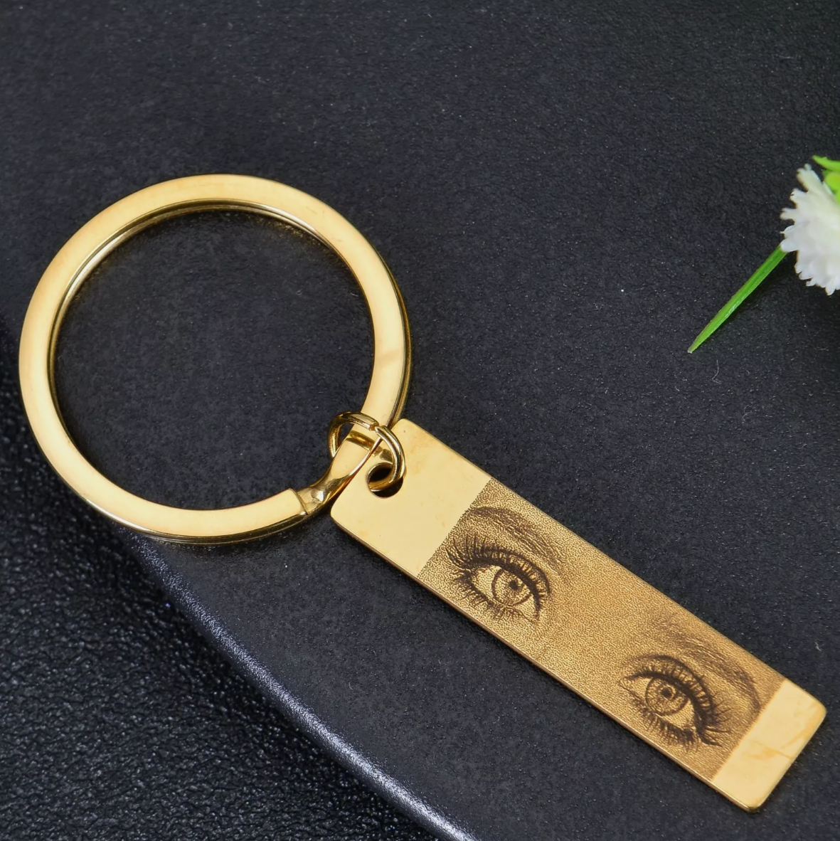 Fifaytech™ In your eyes keychain