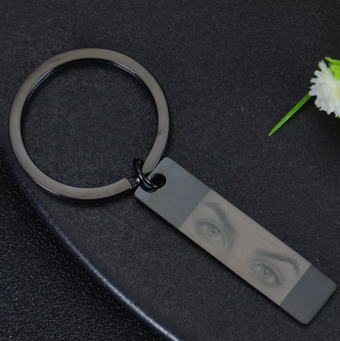 Fifaytech™ In your eyes keychain