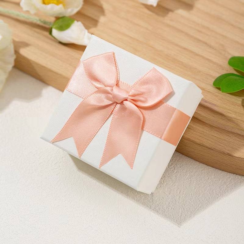 Fifaytech™ White bow gift box