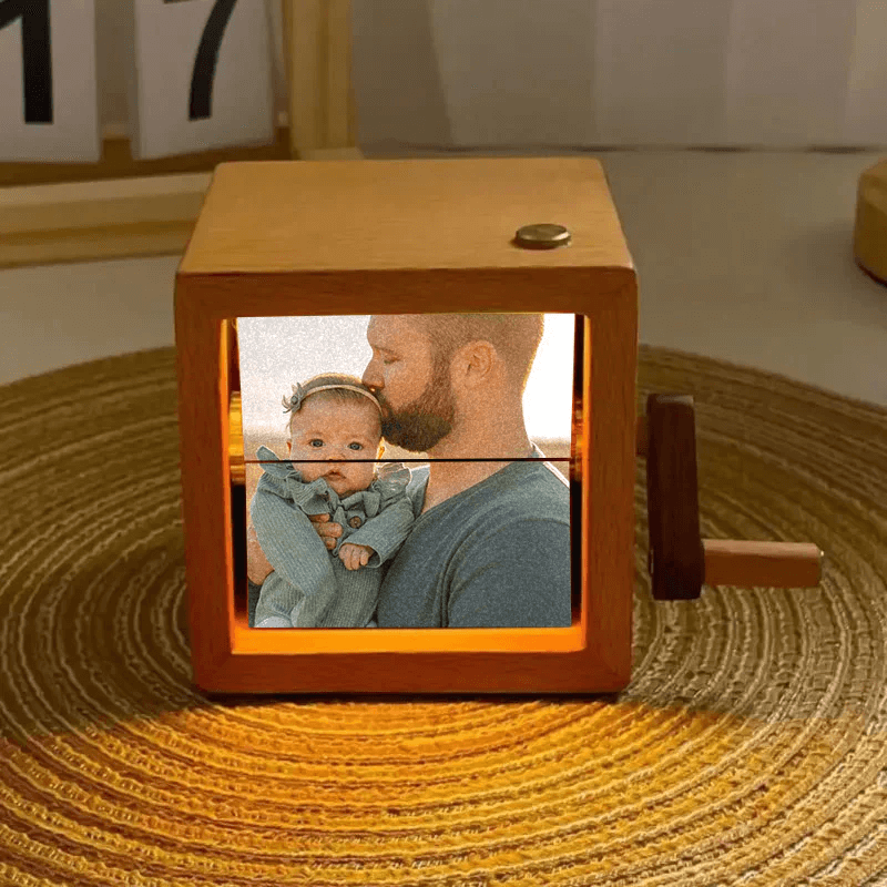 Fifaytech™ Hand Crank Flipbook Box for Dad