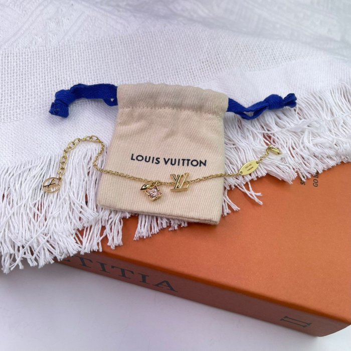 Fifaytech™ LOUIS VUITTON Iconic Bracelet
